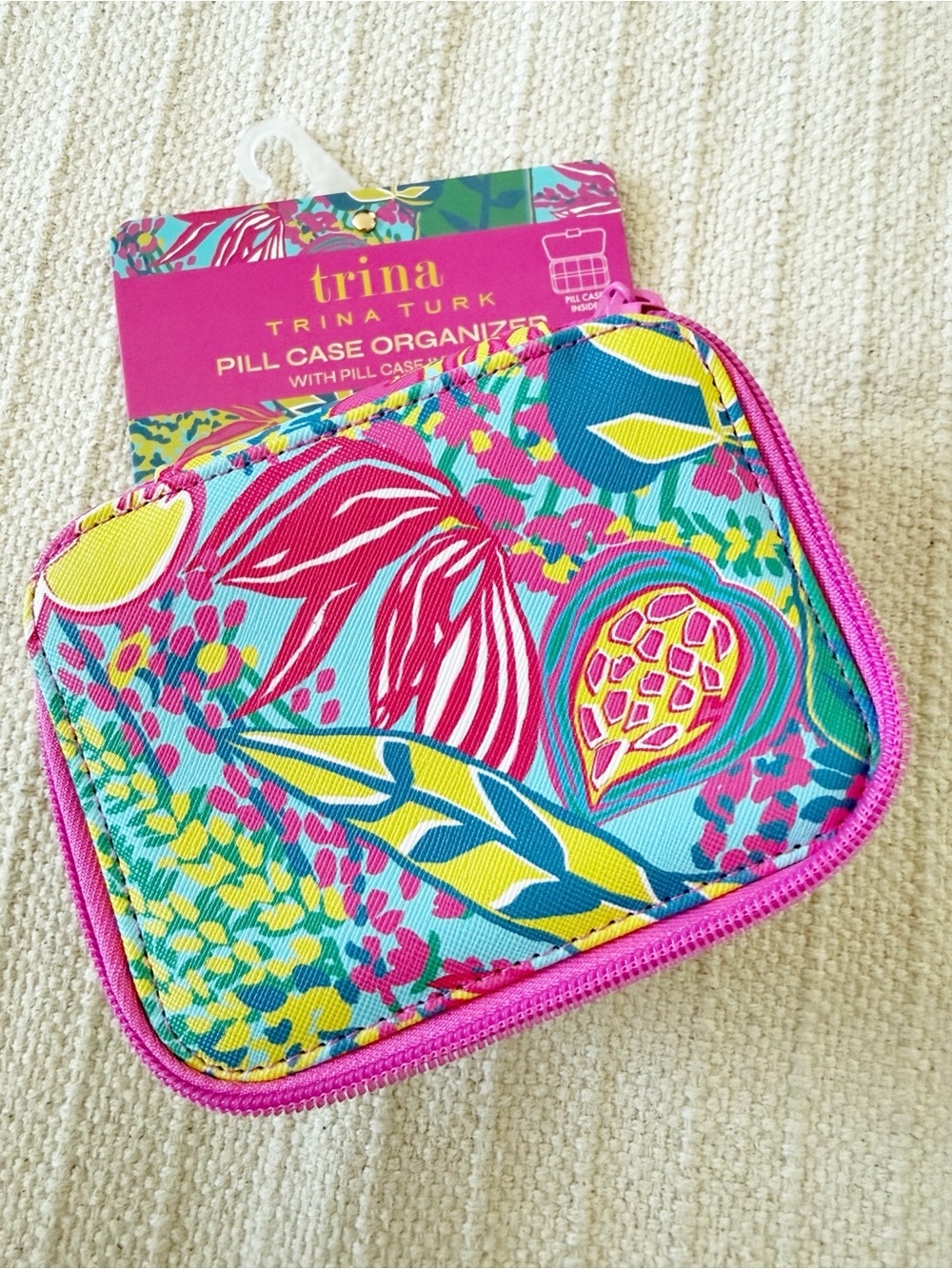 Trina Turk Travel Pill Case with 8-Compartment Tray Pink Floral